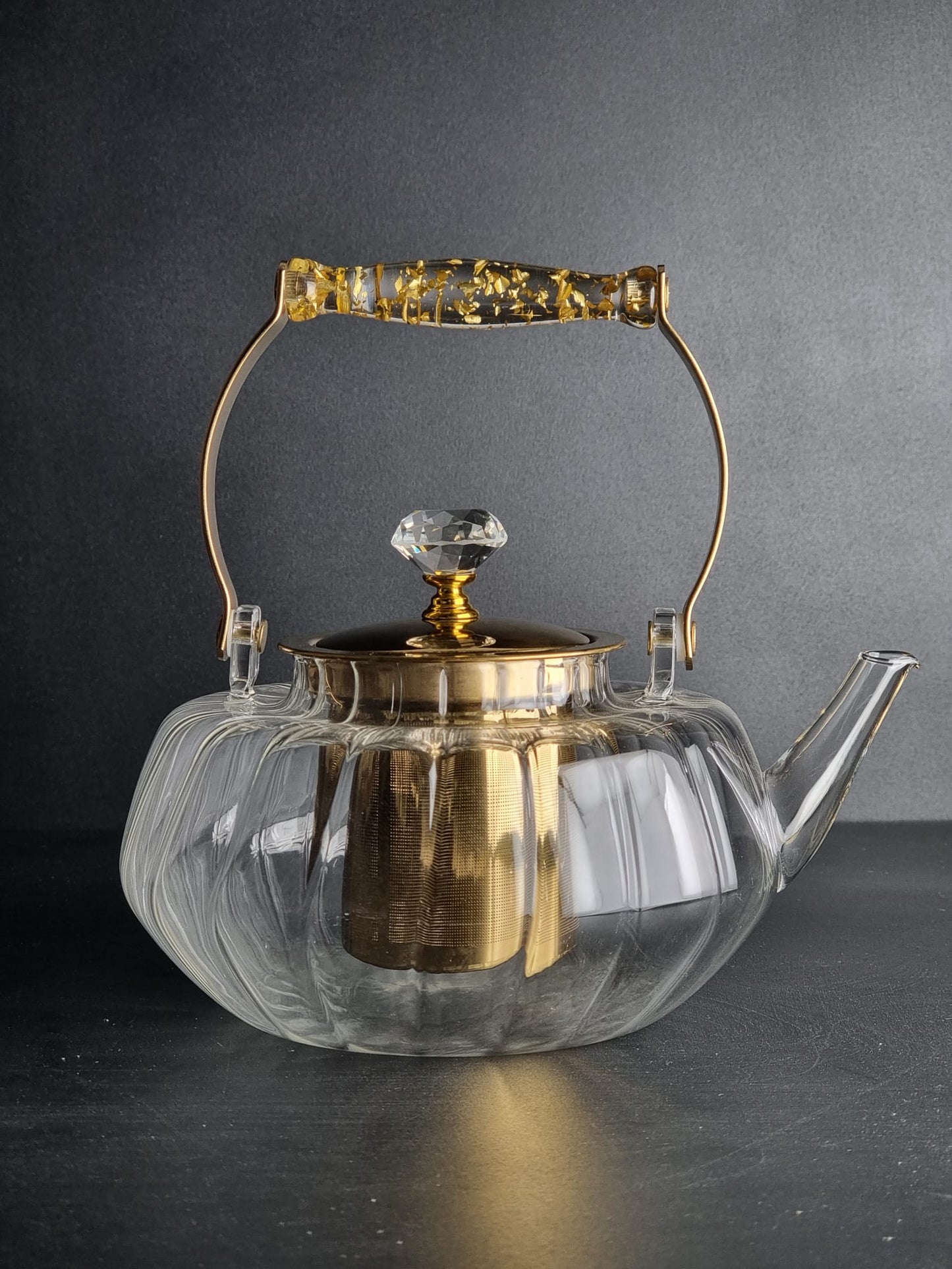 W5. 1-6 TEA KETTLE 1.2L