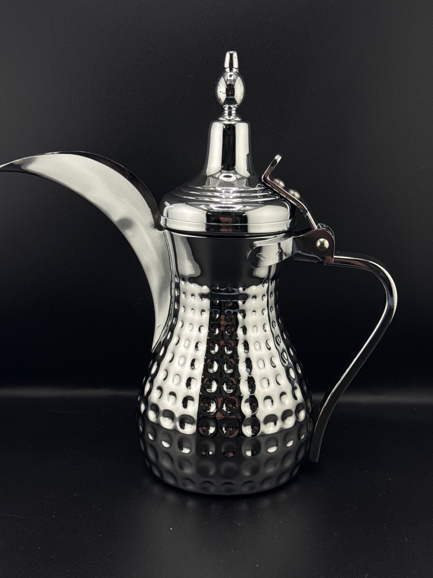 W4. 7-45 SILVER Coffee Pot 32oz